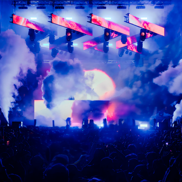 Outdoor P2.604 500x1000 Concert LED Video Backdrop Customized